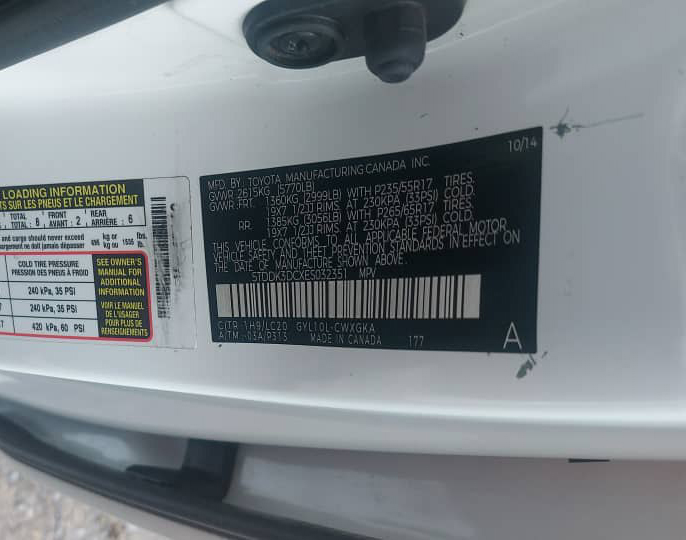 2014 Toyota Sienna XLE LIMITED - Image 10