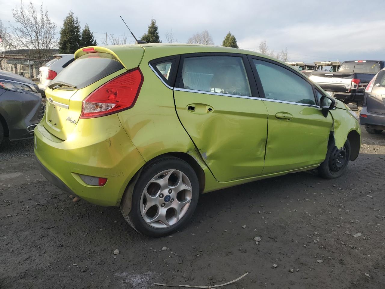 2012 Ford Fiesta - Image 3