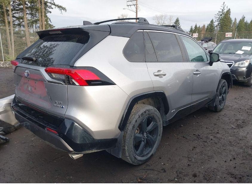 2020 Toyota RAV4 - Image 4