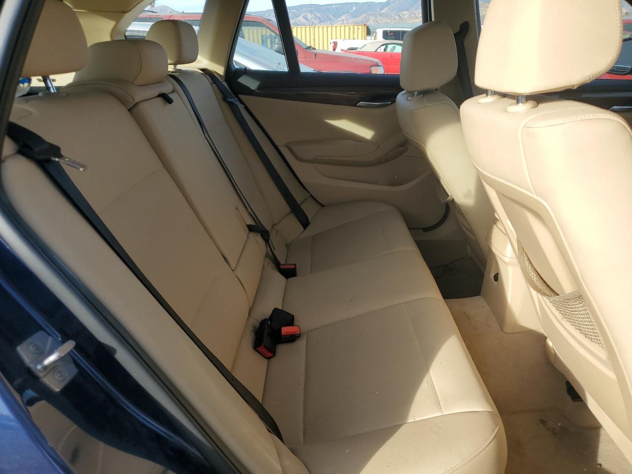 2014 BMW X1 - Image 11