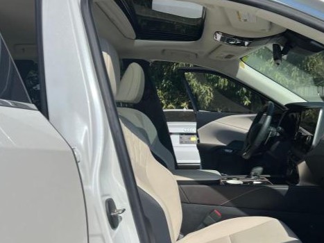 2022 Lexus RX450 - Image 6