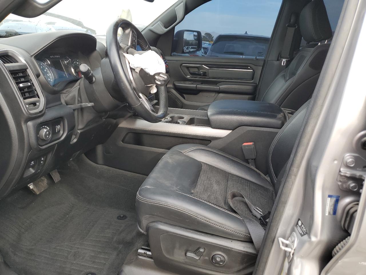 2021 RAM 1500 SILVER - Image 7