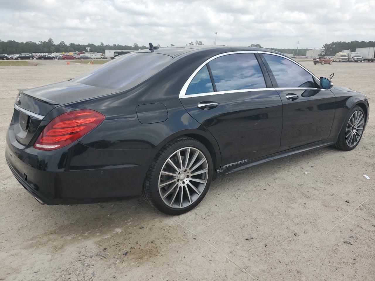 2016 Mercedes-Benz S550 - Image 4