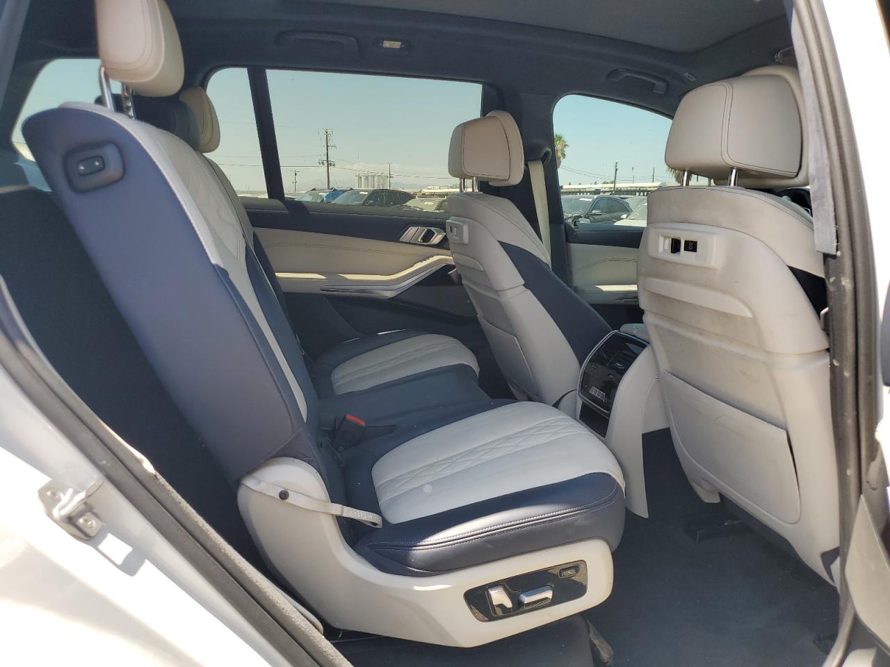 2019 BMW X7 - Image 11