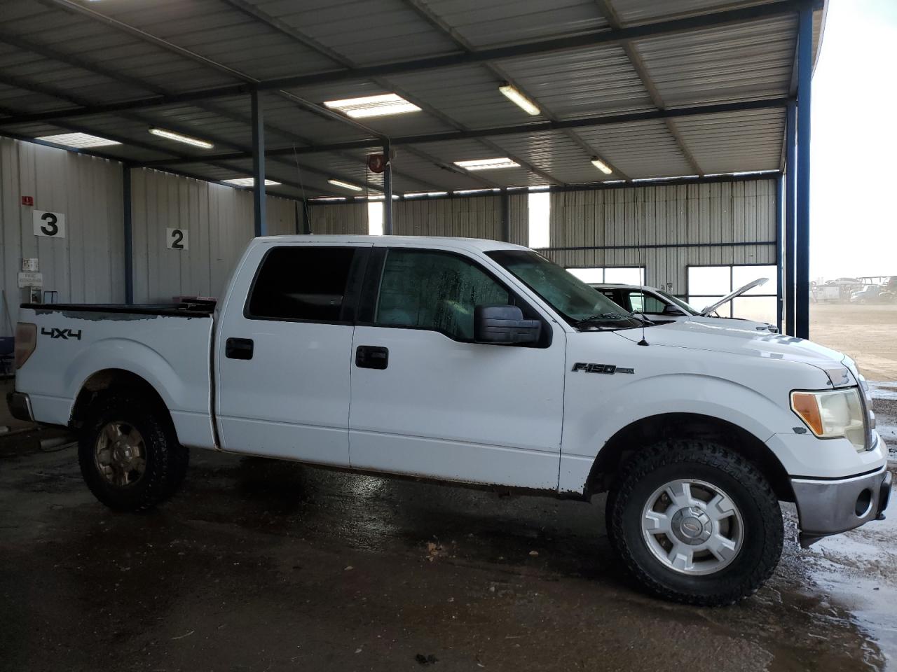 2011 FORD F-150 - Image 4