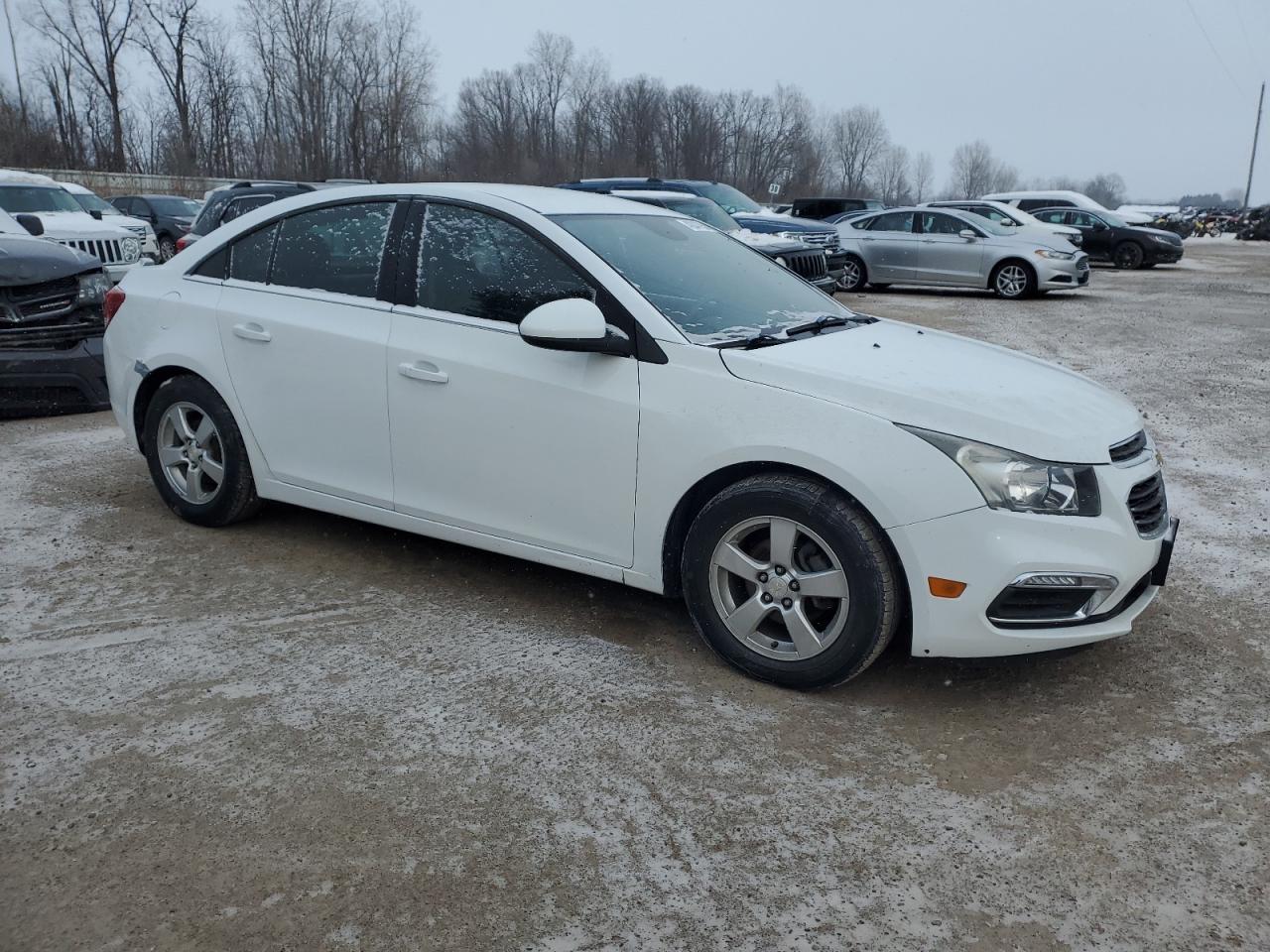 2015 Chevrolet Cruze - Image 4