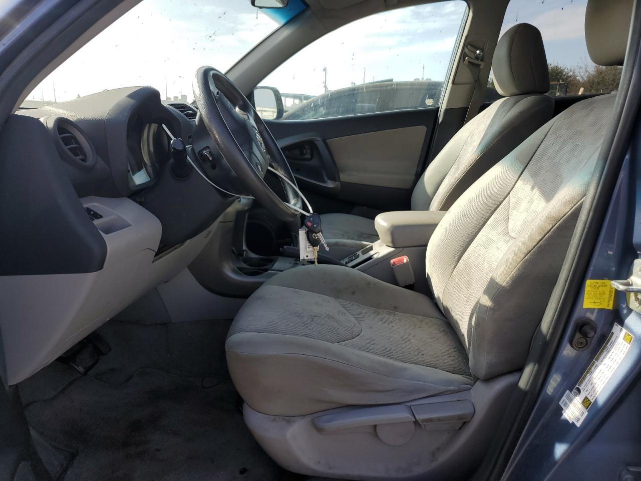2011 Toyota RAV4 - Image 7