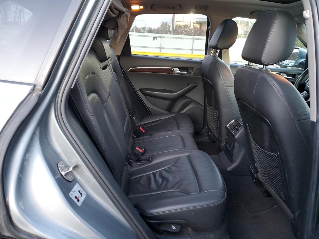 2011 AUDI Q5 - Image 11