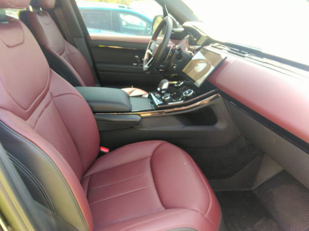 2024 Land Rover Range Rover Sport - Image 6