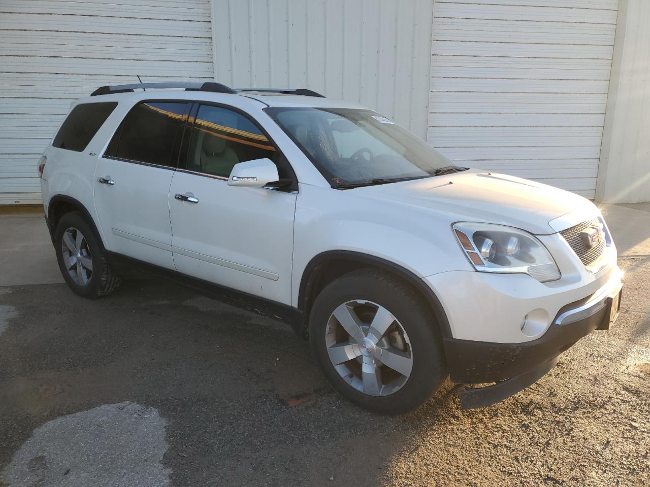 2011 GMC ACADIA WHITE - Image 4