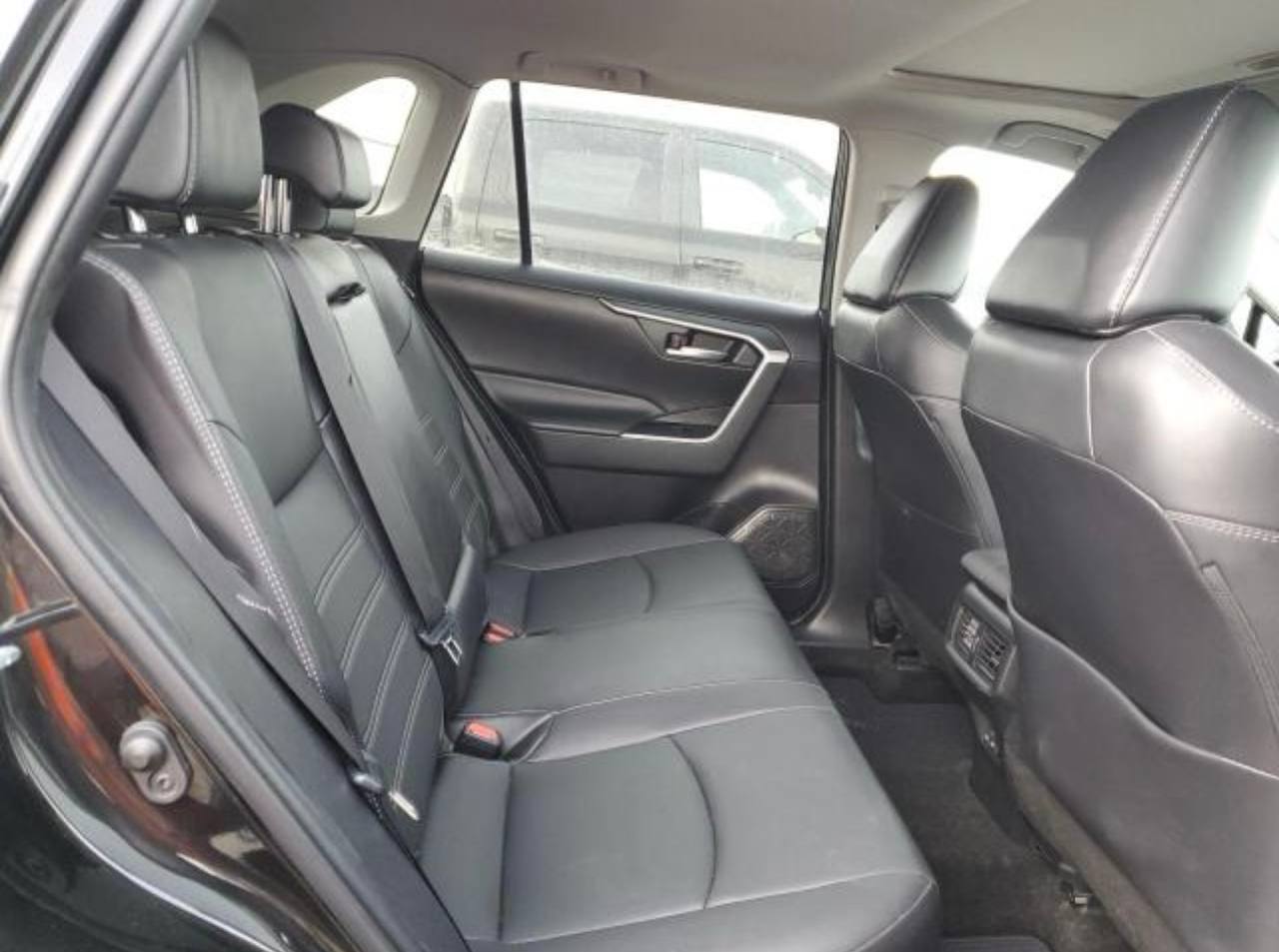 2024 Toyota Rav4 - Image 9