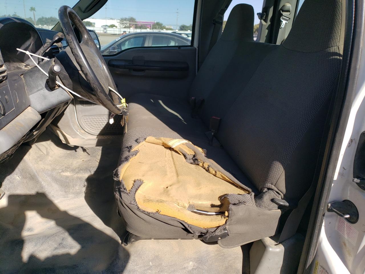 2005 FORD F250 - Image 7