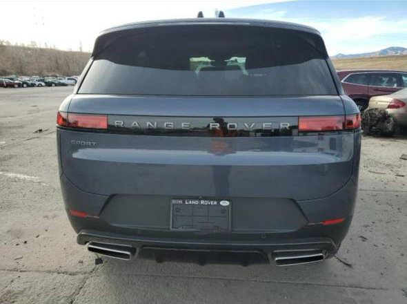 2024 Land Rover Range Rover Sport - Image 9