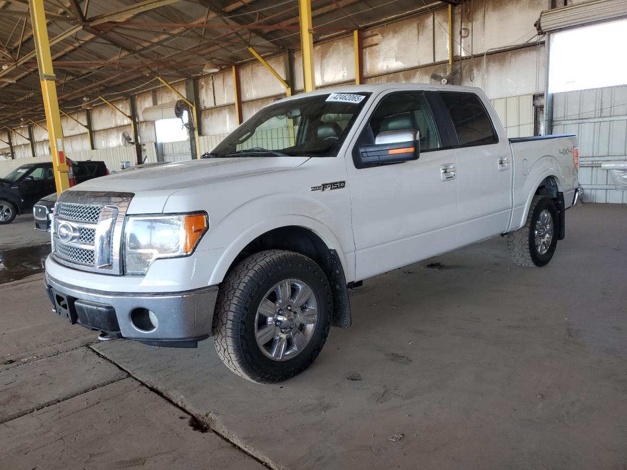 FORD F-150 WHITE