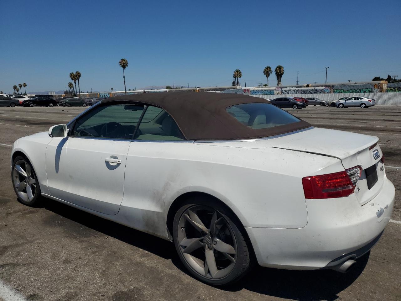 2012 AUDI A5 WHITE - Image 2