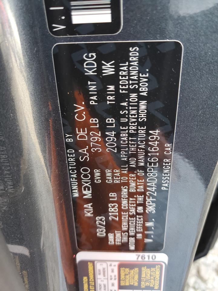 2023 Kia Forte - Image 12