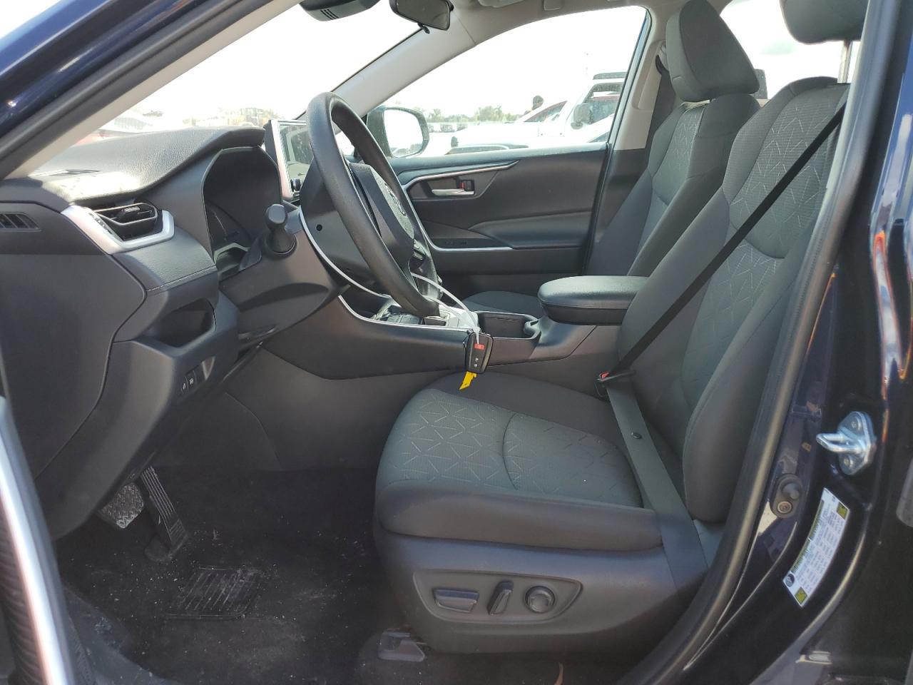 2023 TOYOTA RAV4 - Image 7