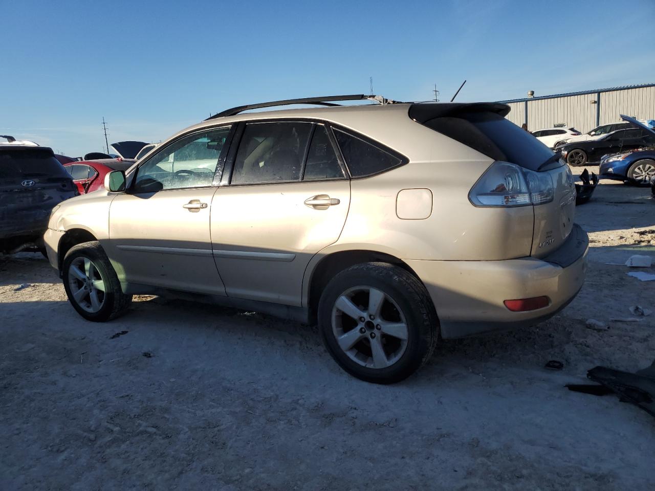 2005 Lexus RX330 - Image 2