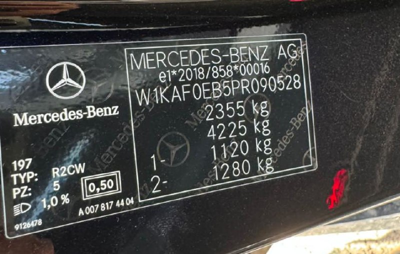 2023 Mercedes-Benz C220d - Image 10