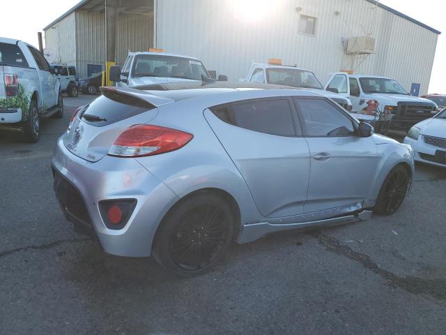 2016 Hyundai Veloster - Image 3