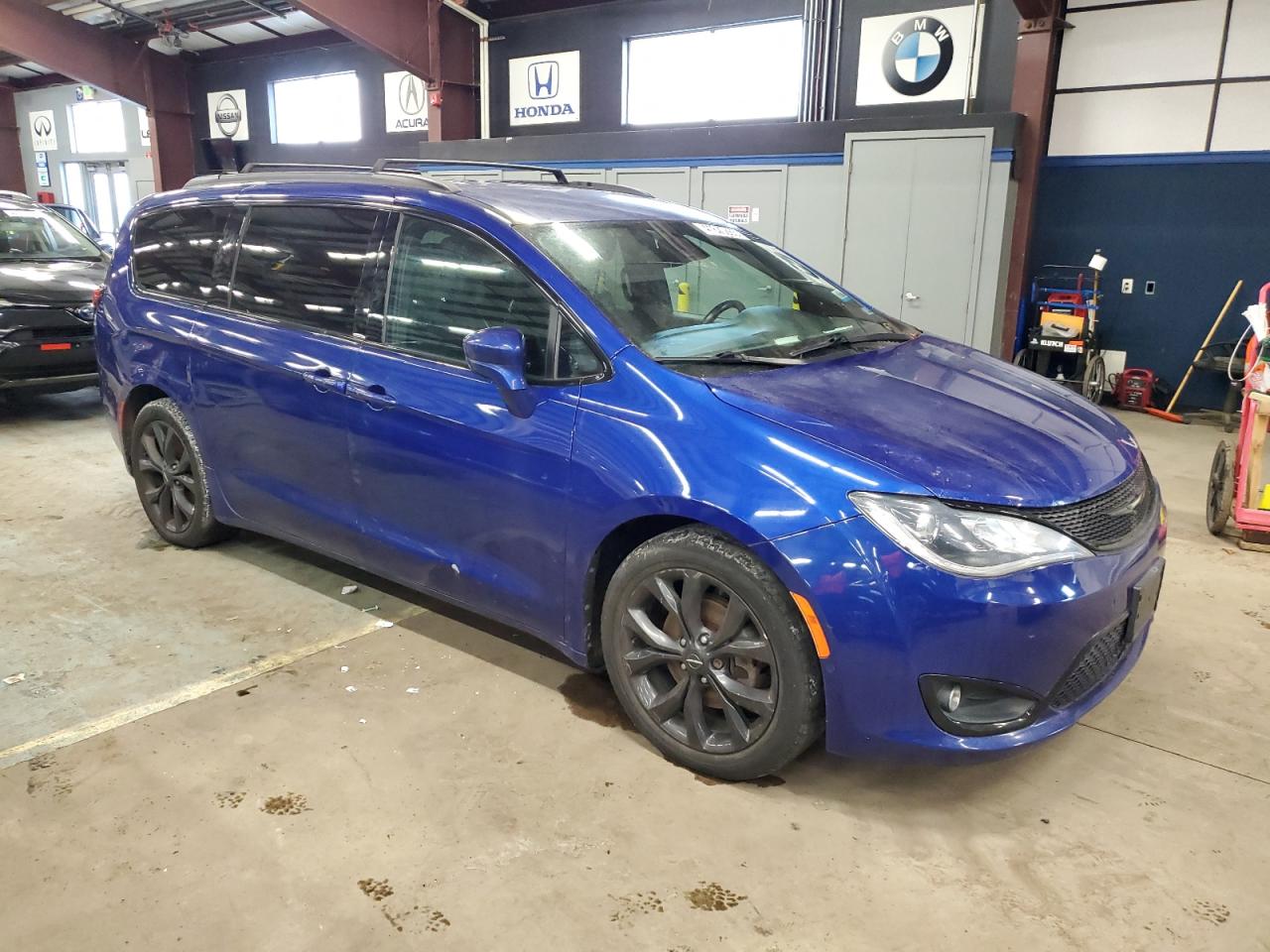 2019 CHRYSLER PACIFICA - Image 4