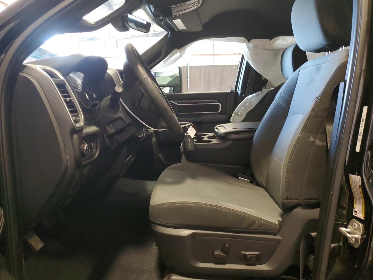 2024 RAM 2500 - Image 7