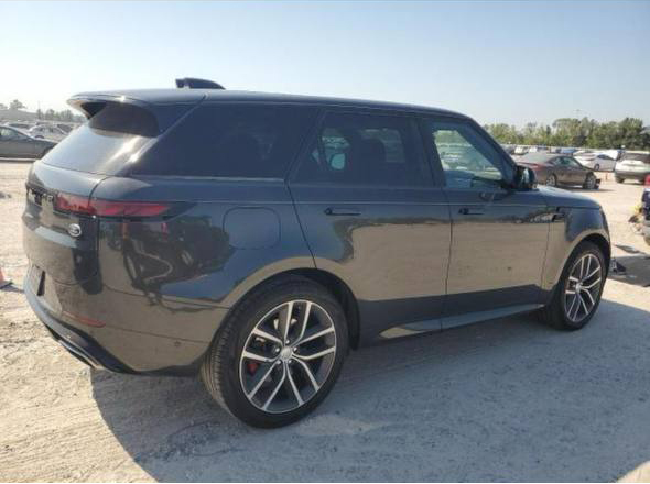 2024 Land Rover Range Rover Sport - Image 5
