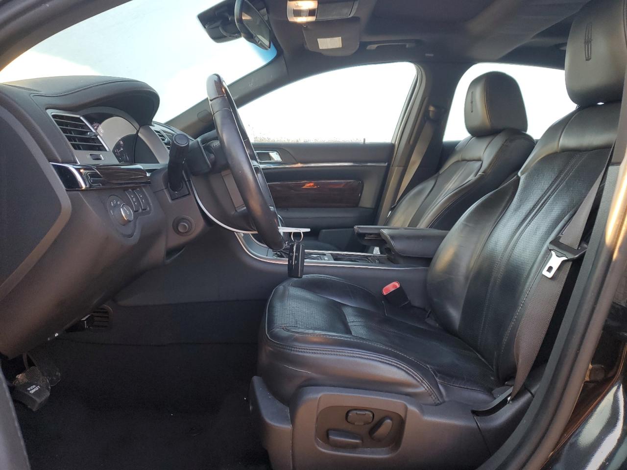 2011 LINCOLN MKS - Image 7