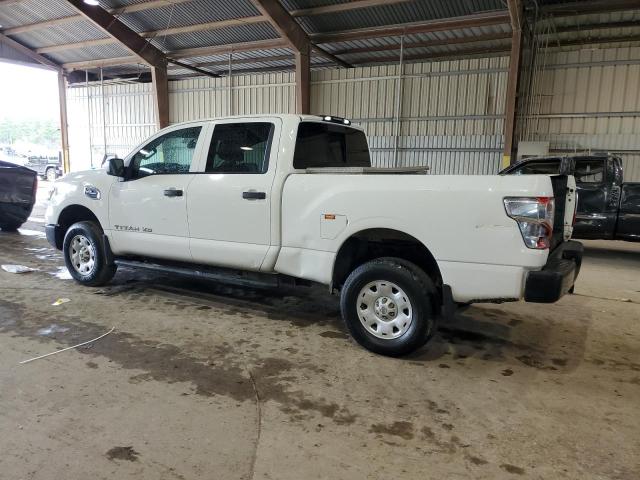 2017 Nissan TITAN - Image 2