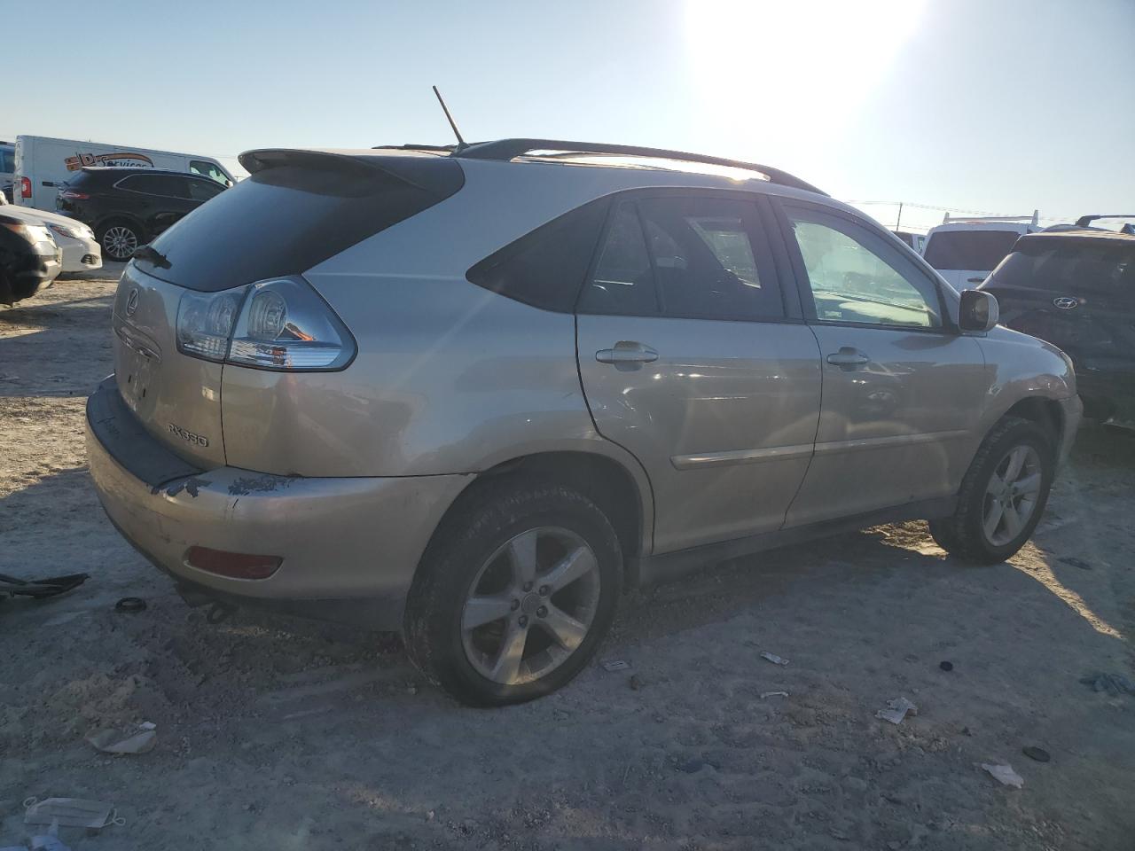 2005 Lexus RX330 - Image 3