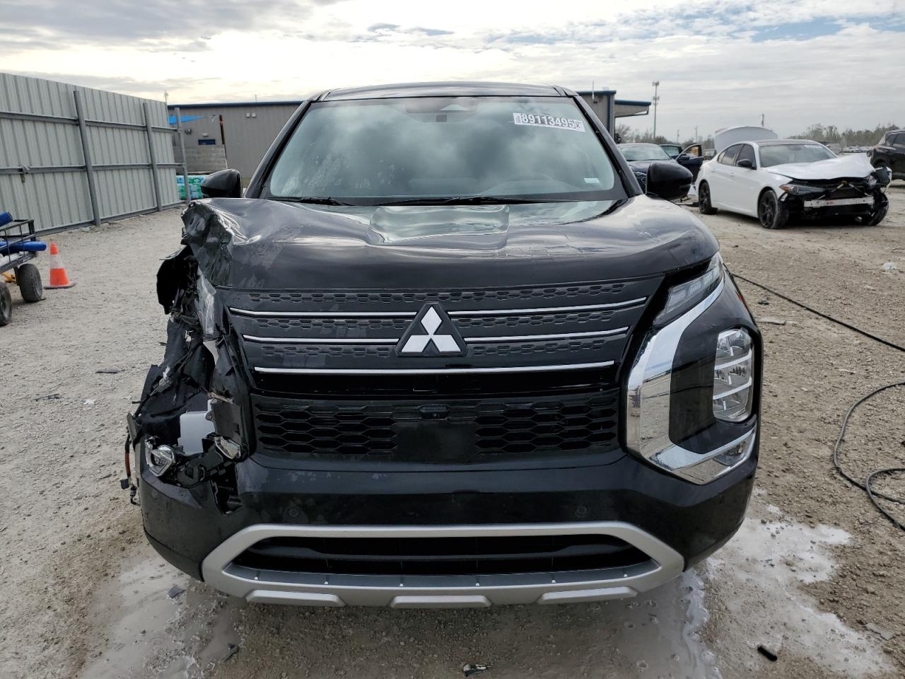 2024 MITSUBISHI OUTLANDER BLACK - Image 5