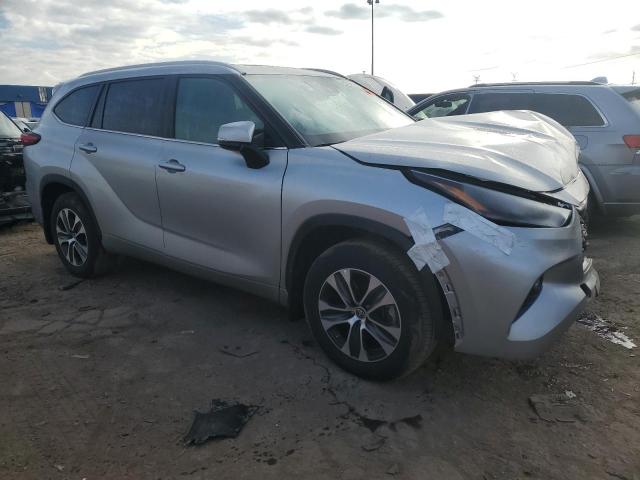2022 Toyota HIGHLANDER - Image 4