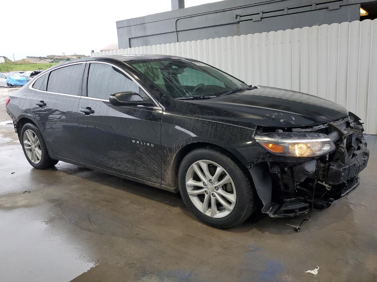 2017 Chevrolet Malibu - Image 4