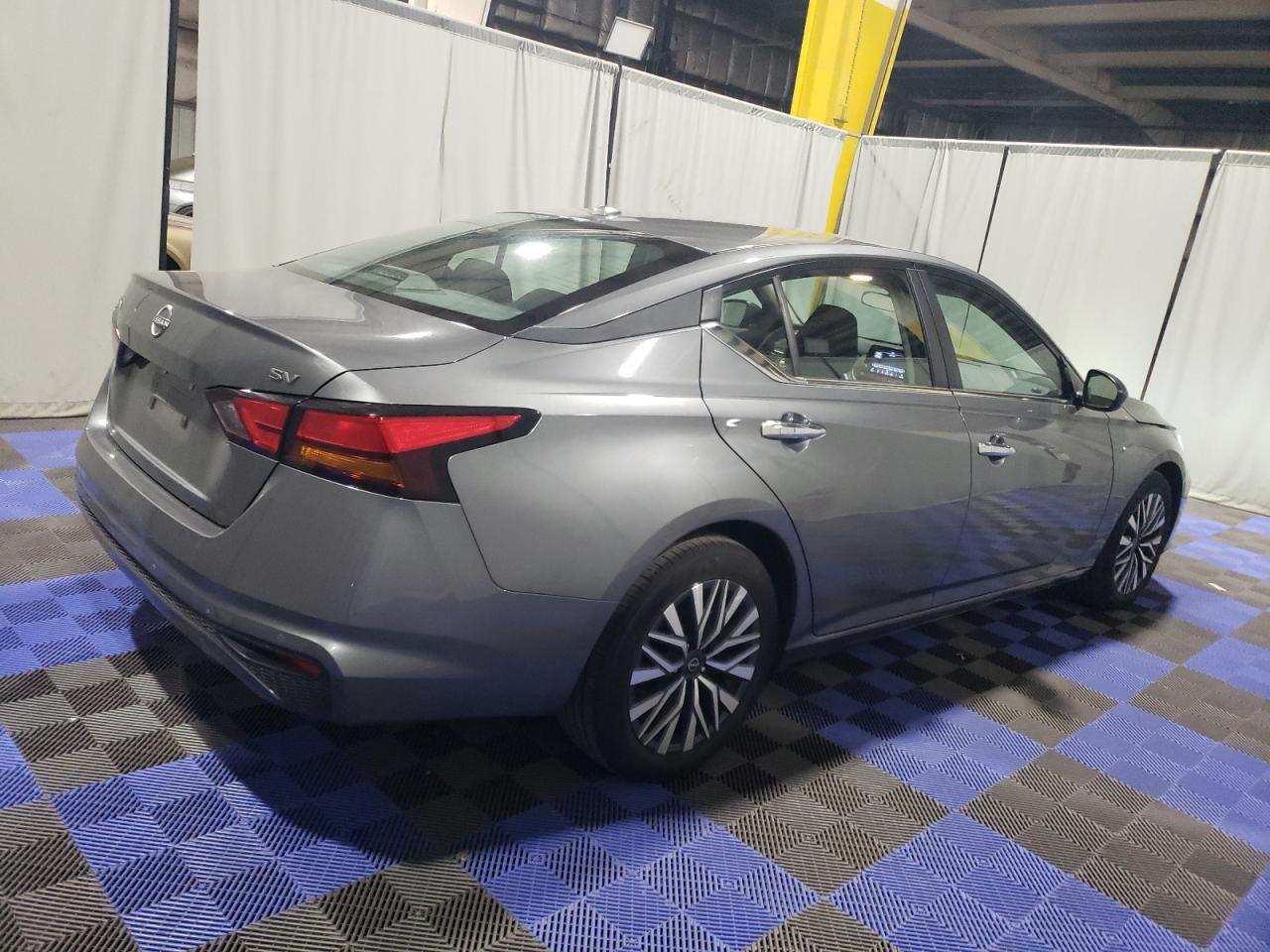 2024 Nissan Altima - Image 3