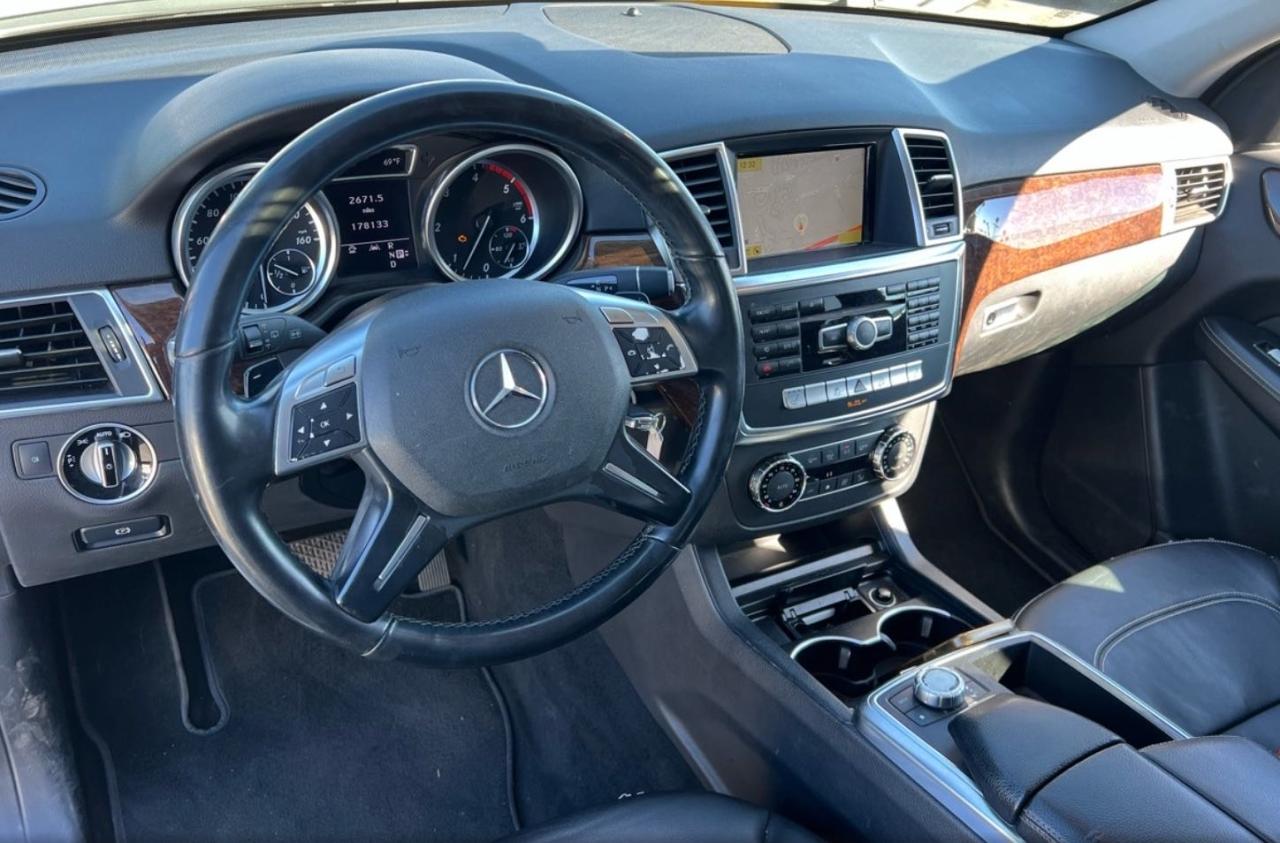 2012 MERCEDES-BENZ M-CLASS - Image 9