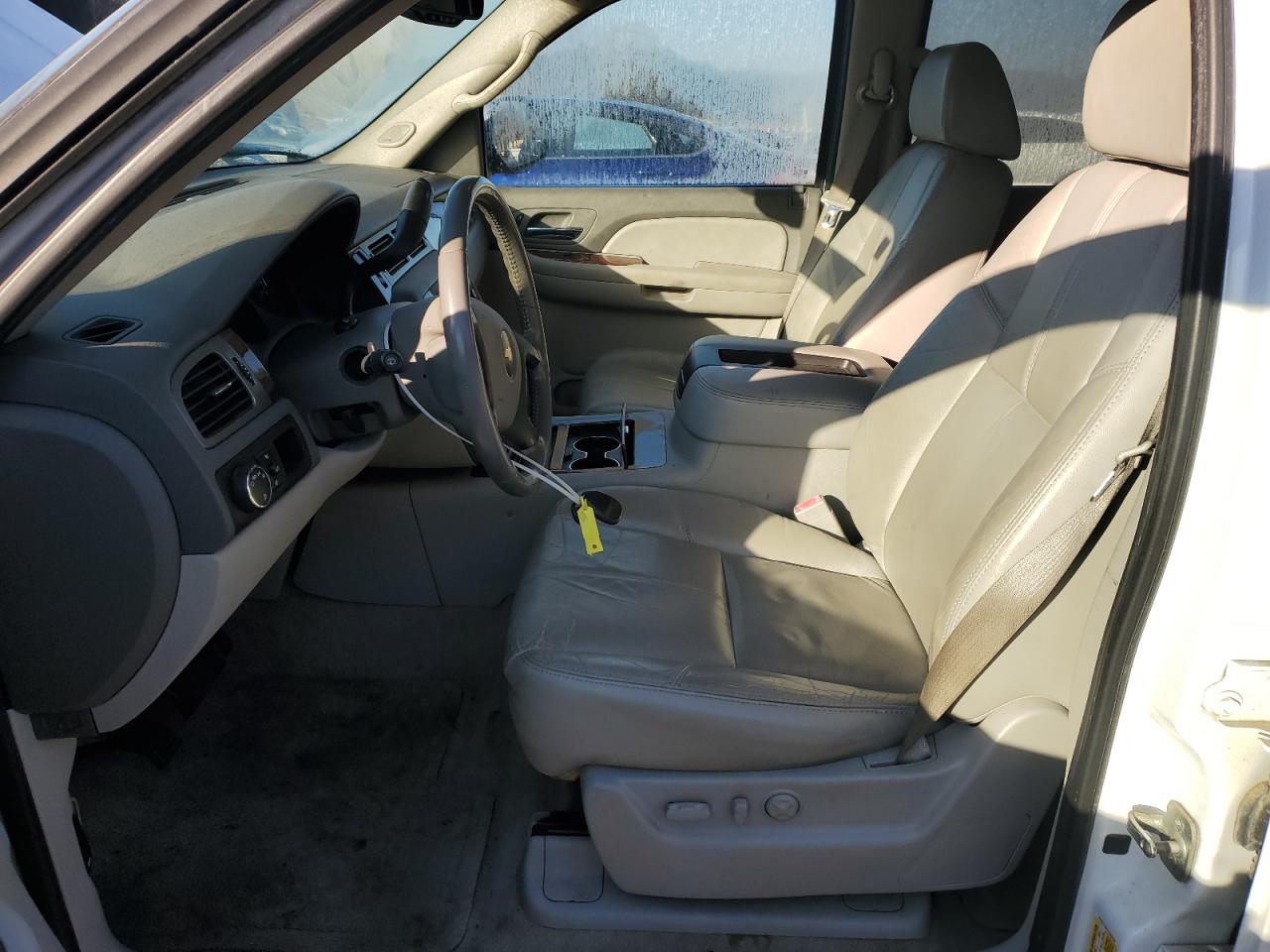 2007 Chevrolet Suburban - Image 7