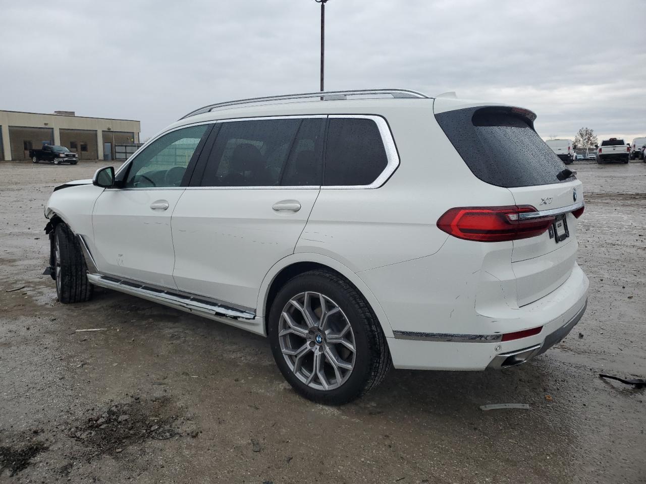 2019 BMW X7 - Image 2