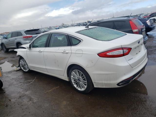 2016 Ford FUSION - Image 2