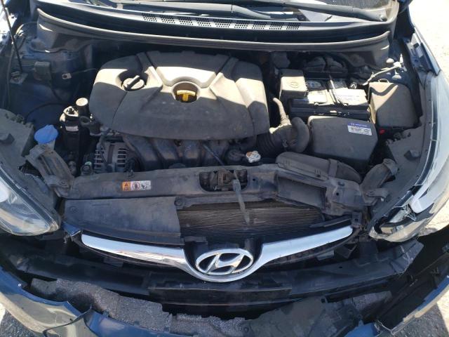 2016 Hyundai Elantra - Image 11
