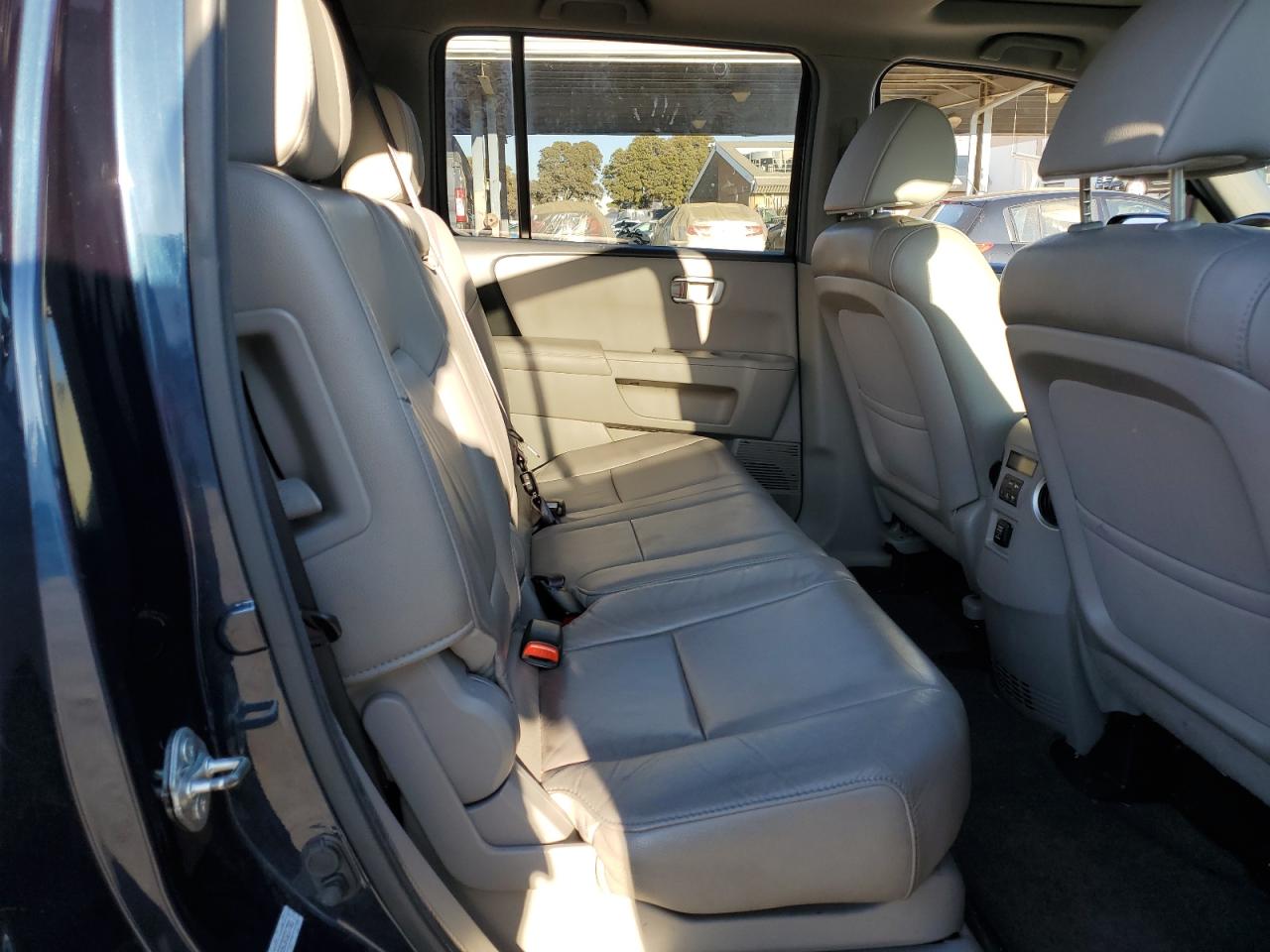 2012 Honda Pilot - Image 11