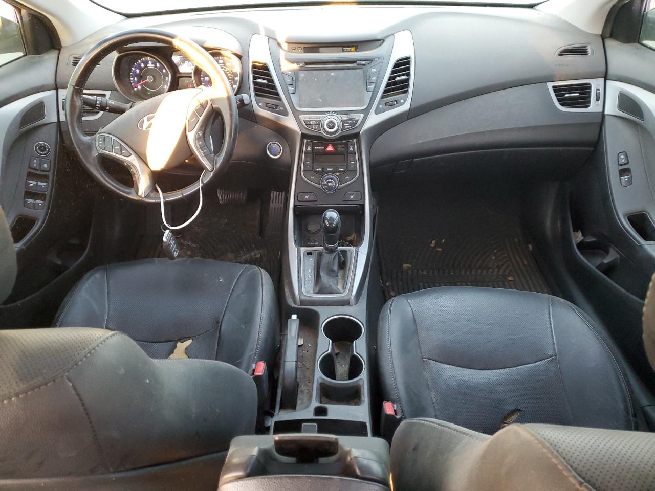 2015 Hyundai Elantra - Image 8