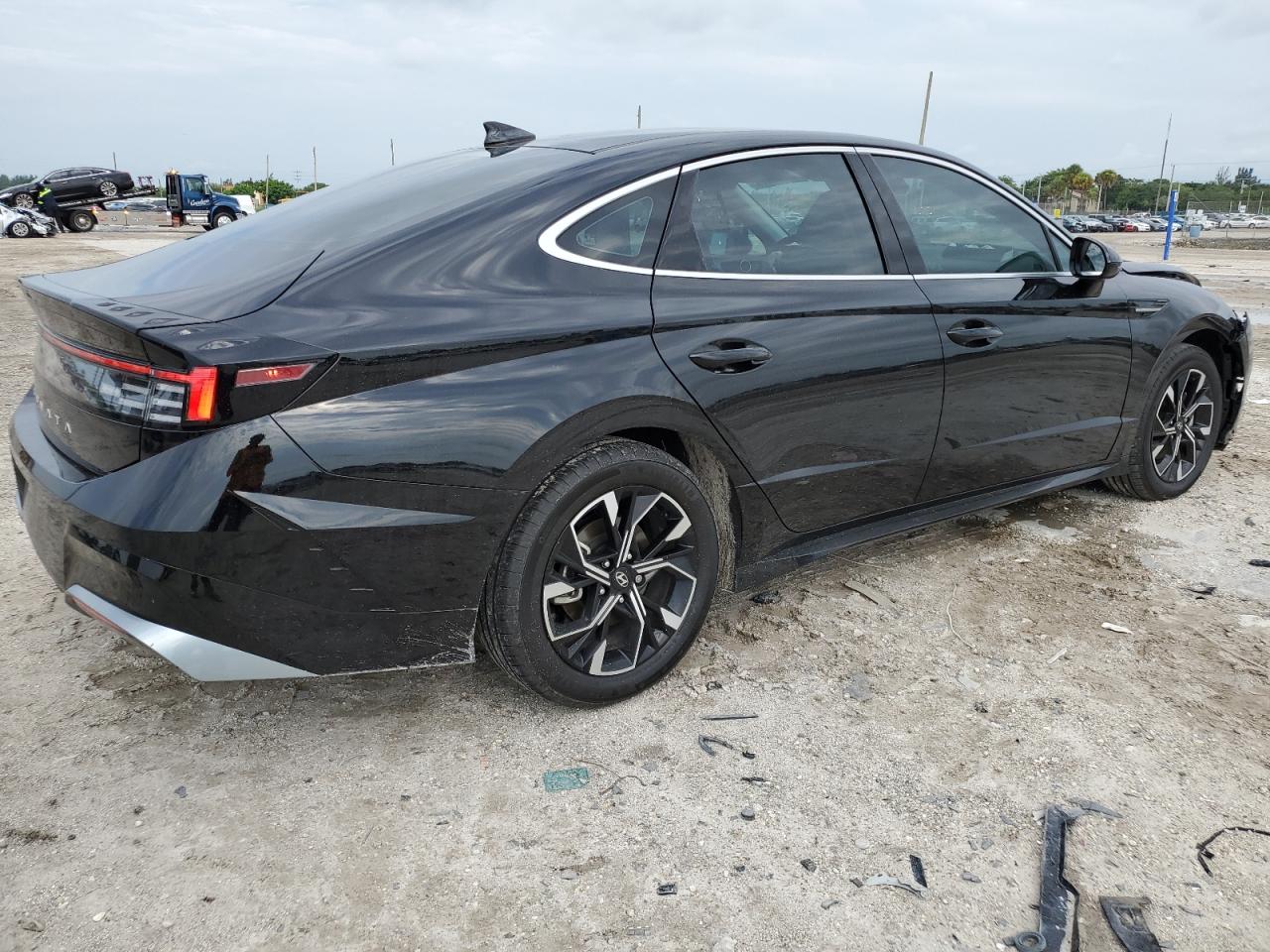 2024 HYUNDAI SONATA SEL BLACK - Image 3
