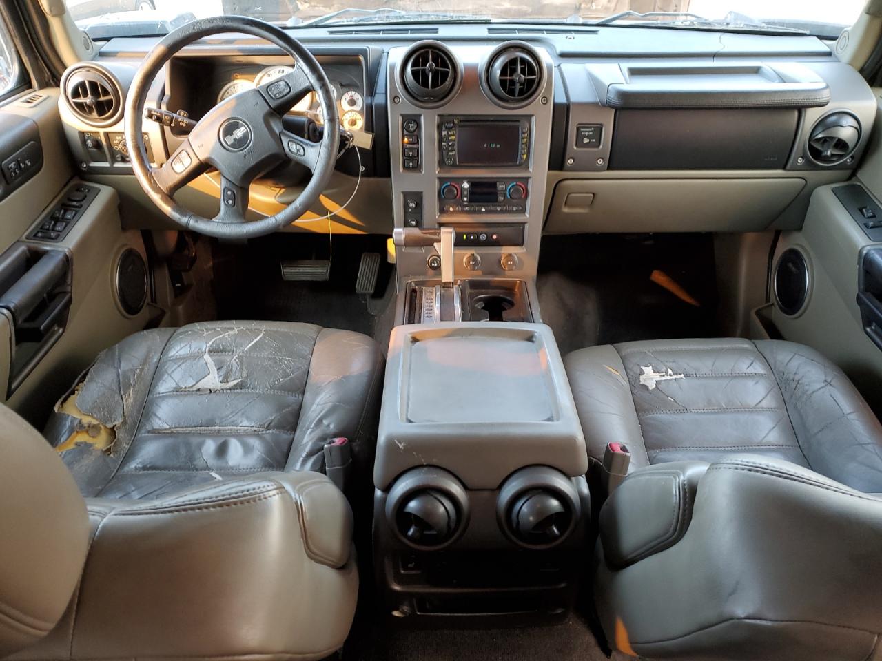2004 HUMMER H2 - Image 8