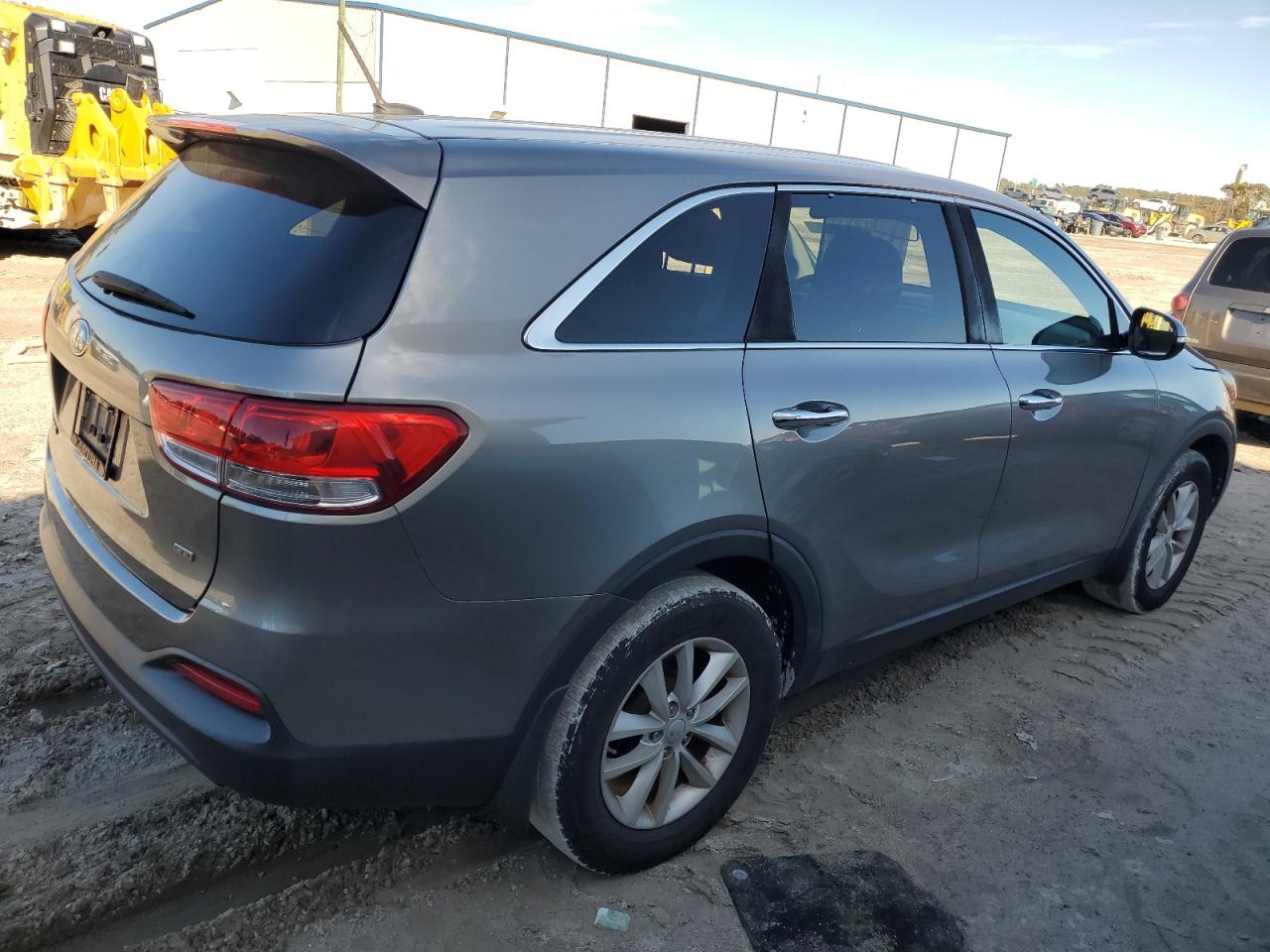 2017 KIA SORENTO - Image 3