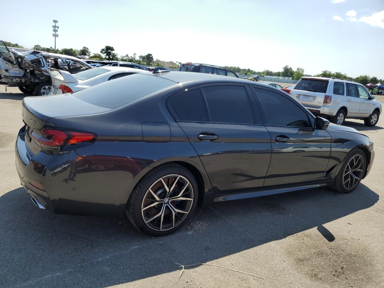2023 BMW 5 Series - Image 3