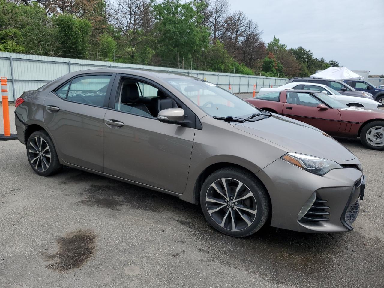 2017 TOYOTA COROLLA GRAY - Image 4