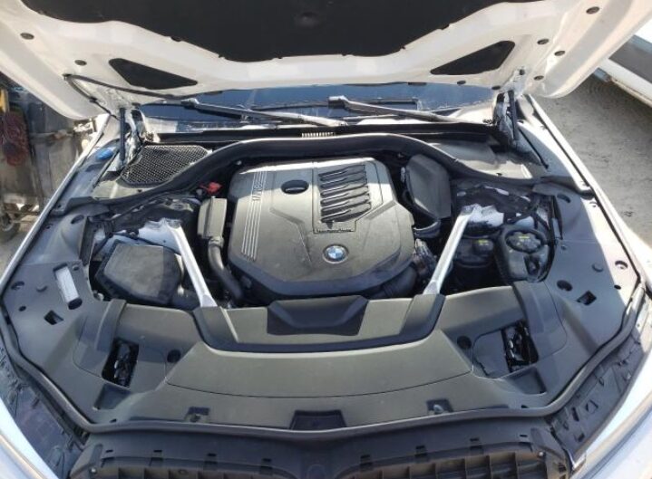 2021 BMW 740I - Image 7