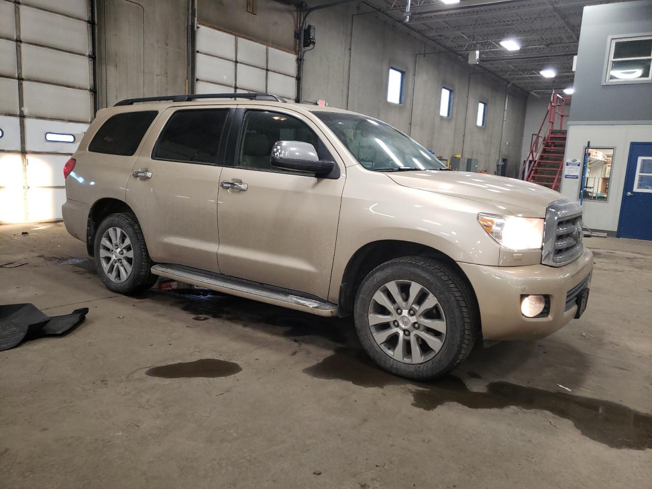 2012 TOYOTA SEQUOIA - Image 4