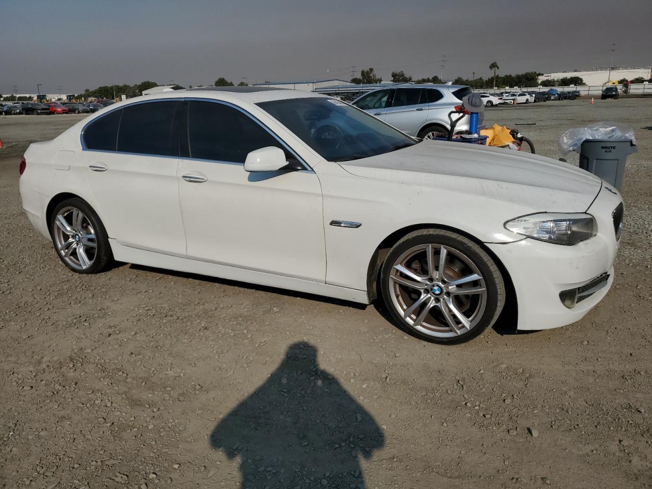 2013 BMW 5 SERIES WHITE - Image 4