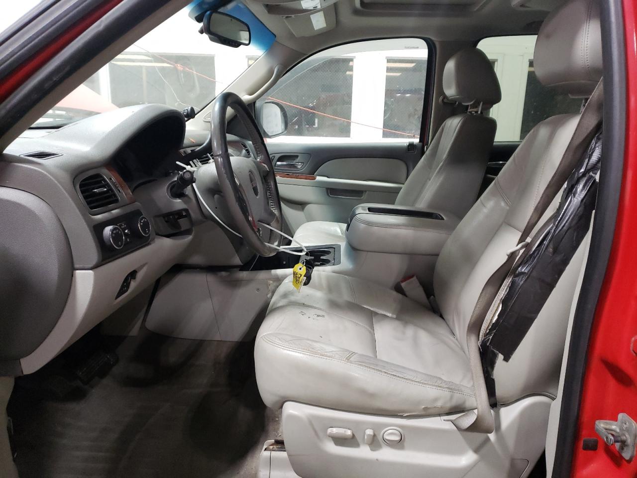 2011 GMC Yukon - Image 7